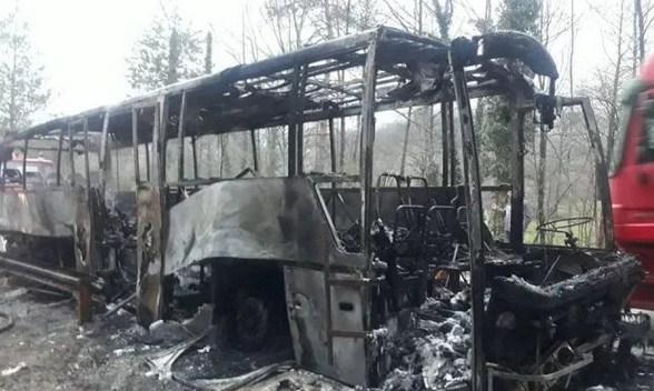 Zapalio se autobus kod Zavidovića, svi putnici evakuirani na vrijeme