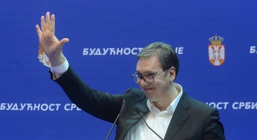 Šta radi Aleksandar Vučić dok hiljade ljudi protestiraju ispred Skupštine u Beogradu