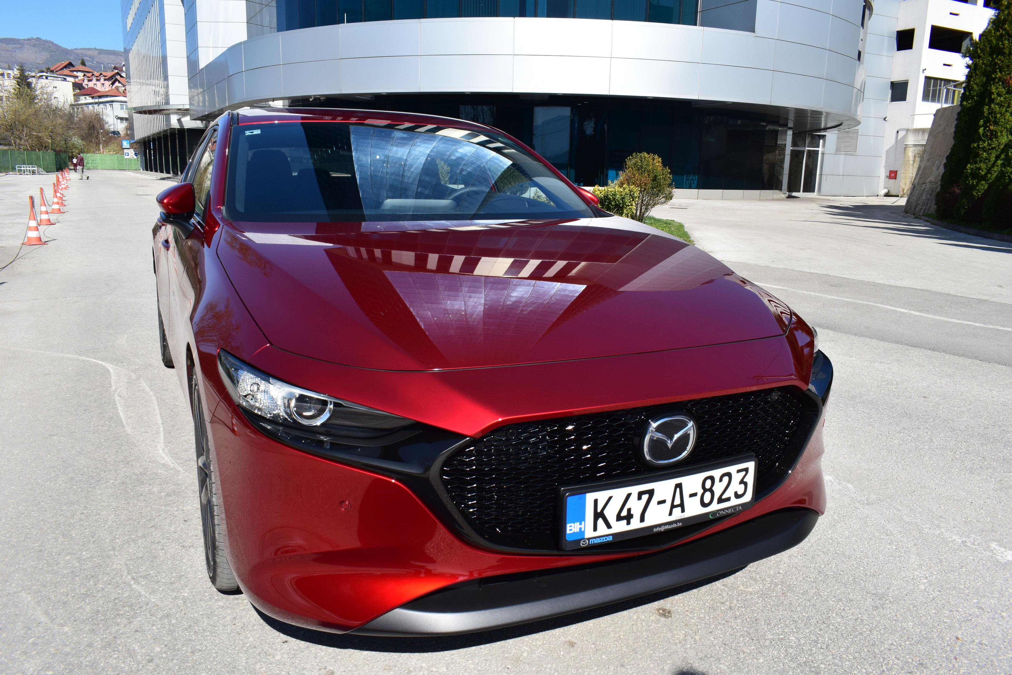 Mazda 3: Zaigrana pod rukom, a sigurna i stabilna