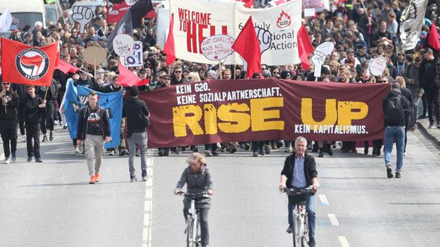 I dok u Njemačkoj, gdje odlazi sve više Bosanaca, ljudi protestiraju, u BiH se za 1. maj preferira okretanje janjadi - Avaz