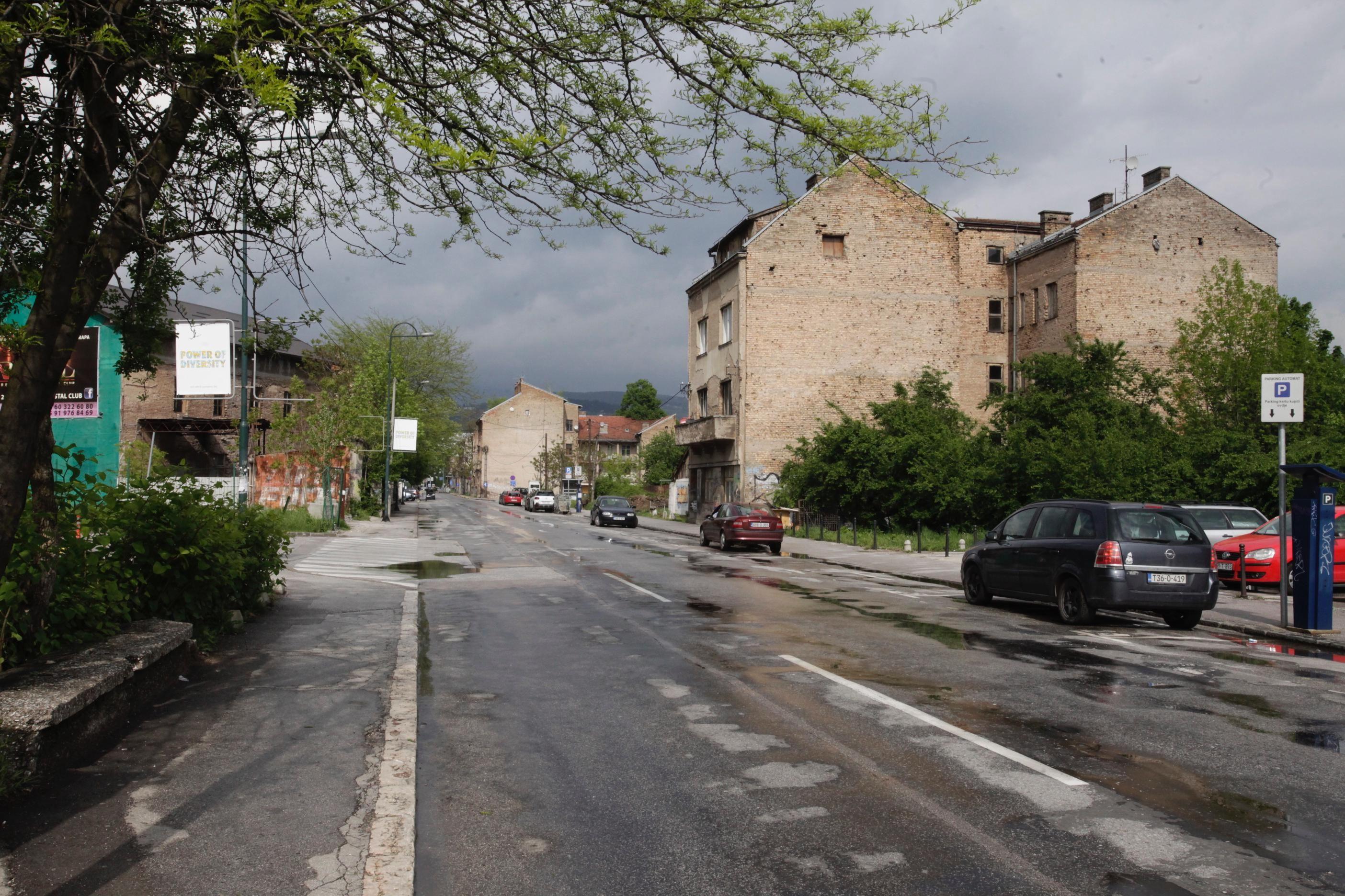 Kotromanićeva ulica: Šetnica i biciklistička staza - Avaz