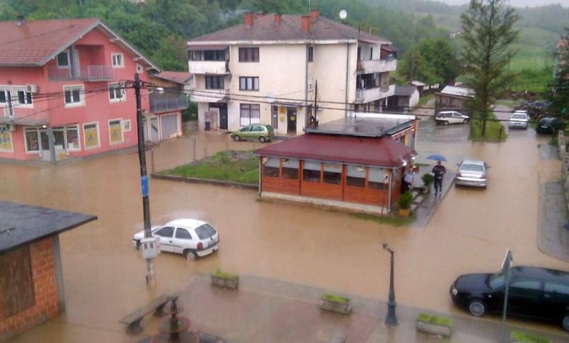 Bujice stvorile probleme u Bosanskom Novom