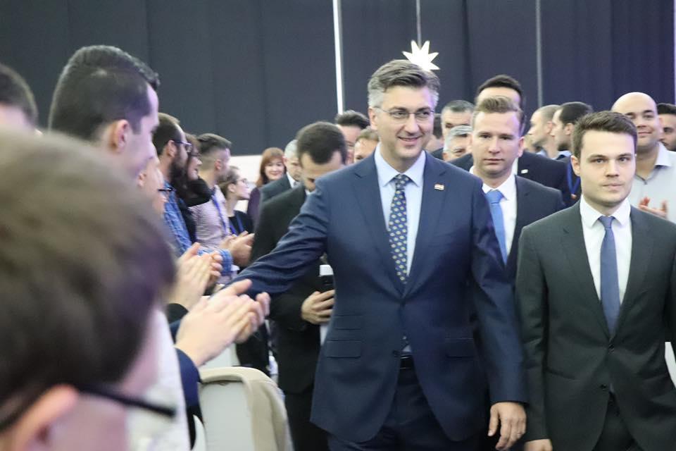 Plenković: Svaki glas koji ide krajnjoj desnici bačen glas