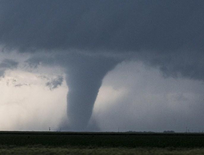 Alarmantna situacija u Kanzasu: 20 tornada poharalo državu