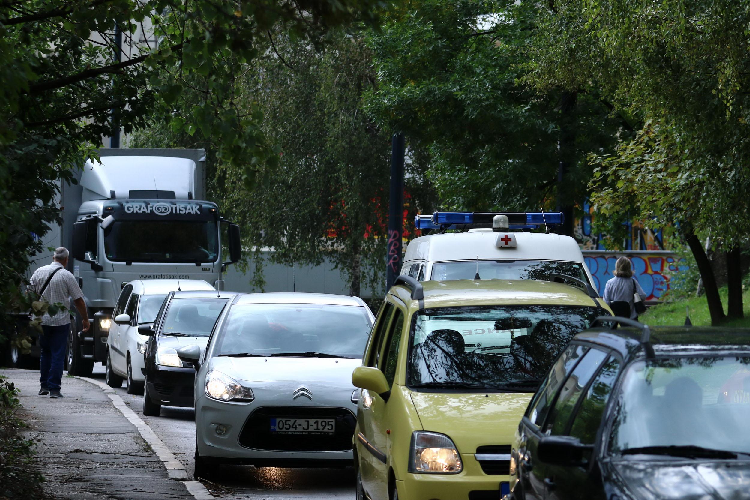 Obustavljen saobraćaj na magistralnom putu M-4 Tuzla - Doboj