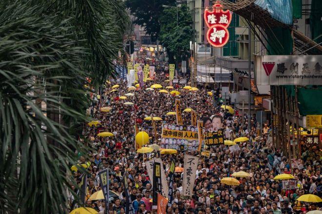 Masovni protesti u Hong Kongu, traže se ostavke