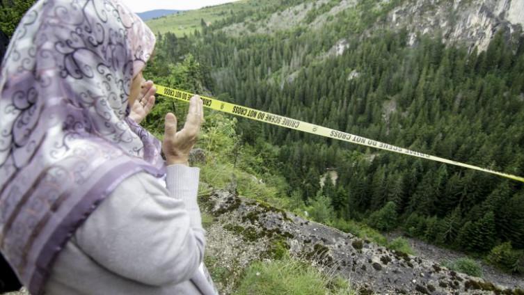 Počele obdukcija i identifikacija posmrtnih ostataka žrtava s Korićanskih stijena