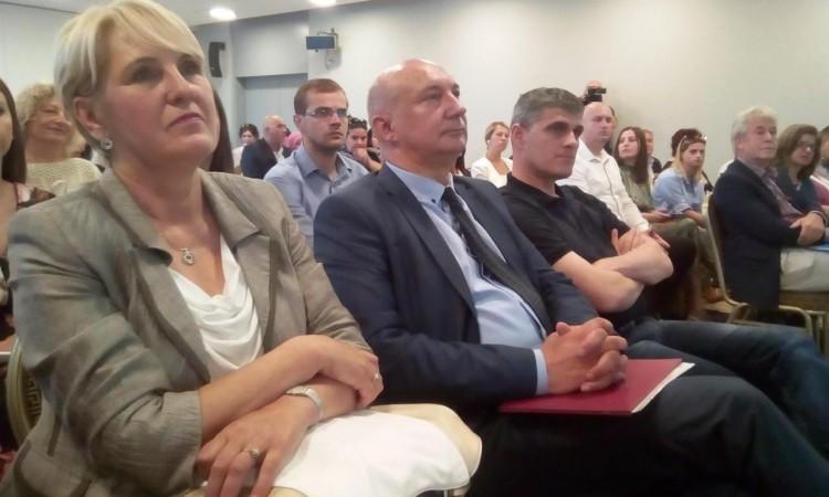 Edukacija u hraniteljstvu za unapređenje sistema socijalnih usluga u FBiH