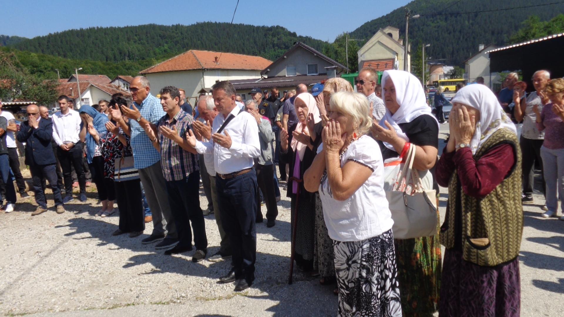 Ifet Aleta: Bio je masakr, poginuli su mi supruga Almasa, sin Adnan, ja ranjen...