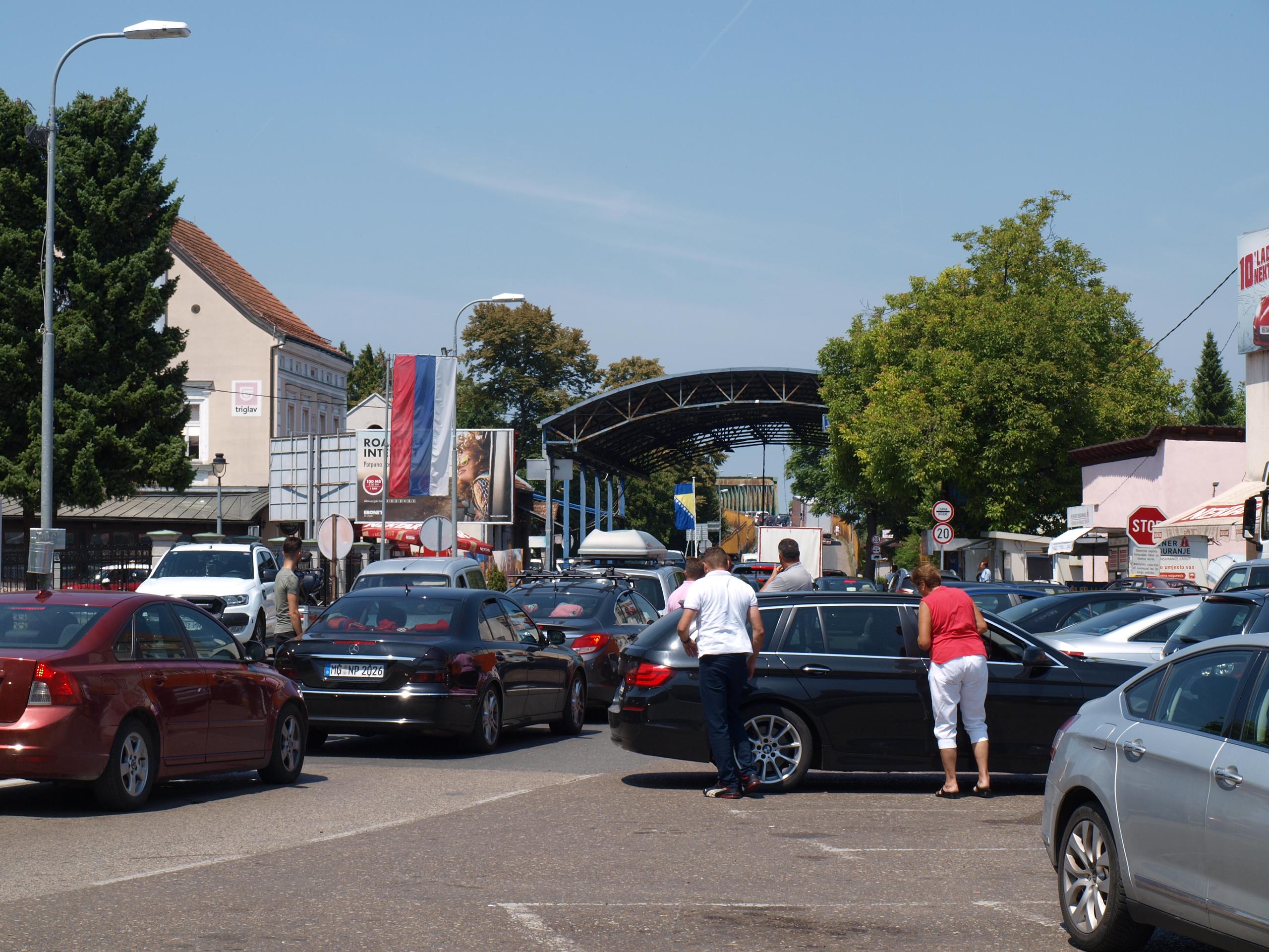 Granični prijelaz Bosanska Gradiška: Ponovo kolone vozila u popodnevnim satima