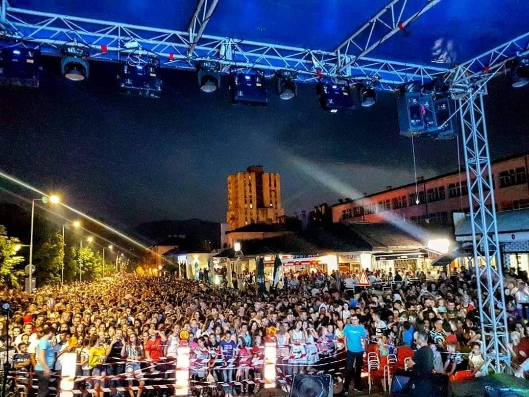 Spektakularan koncert Džejle Ramović u Kaknju