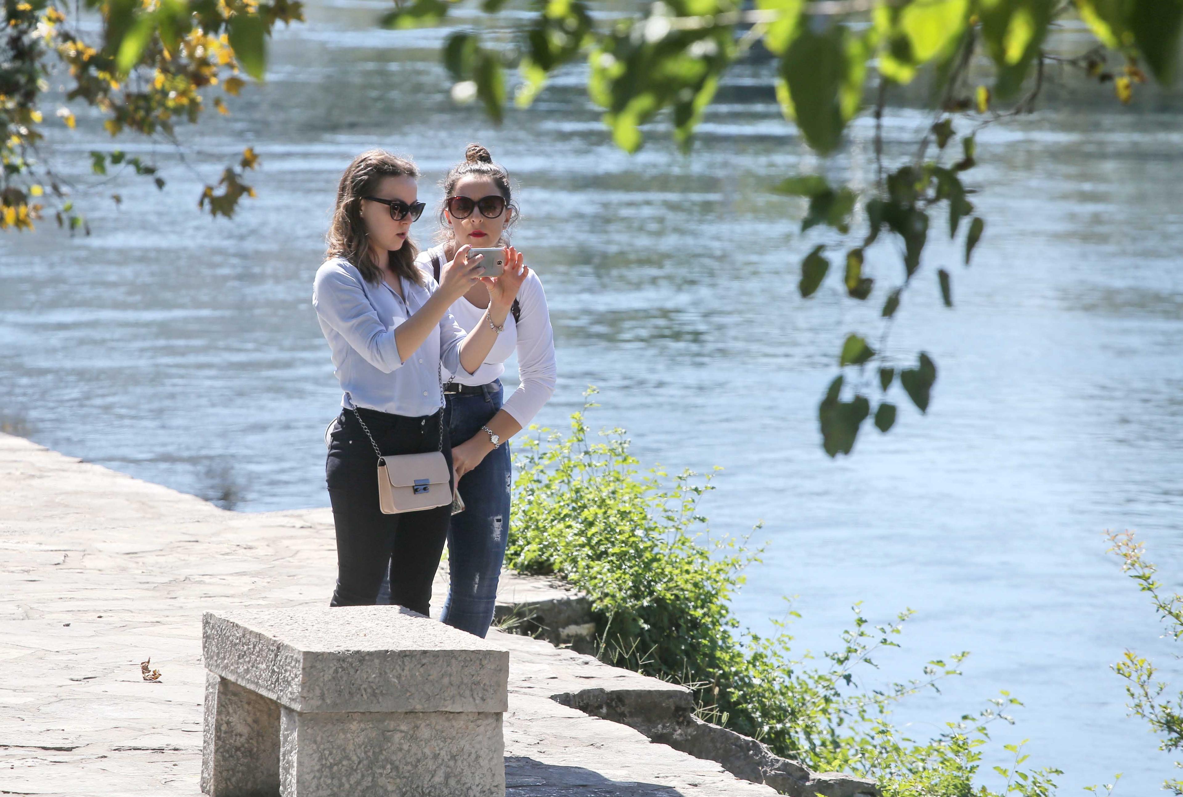 Trebinjsko šetalište uz rijeku - Avaz