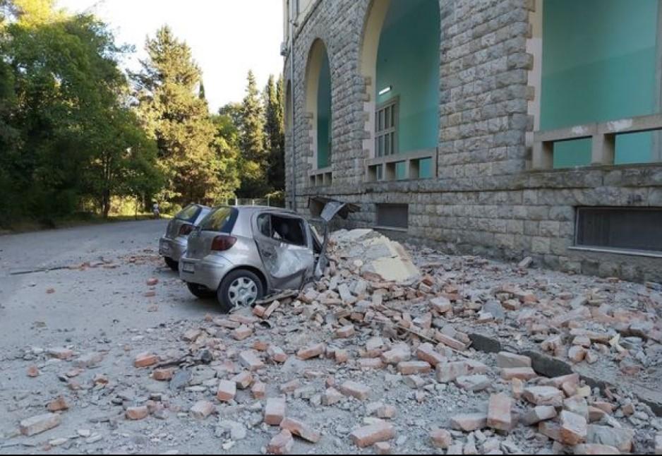 Novi bilans zemljotresa u Albaniji: 105 osoba povrijeđeno, 293 objekta oštećena