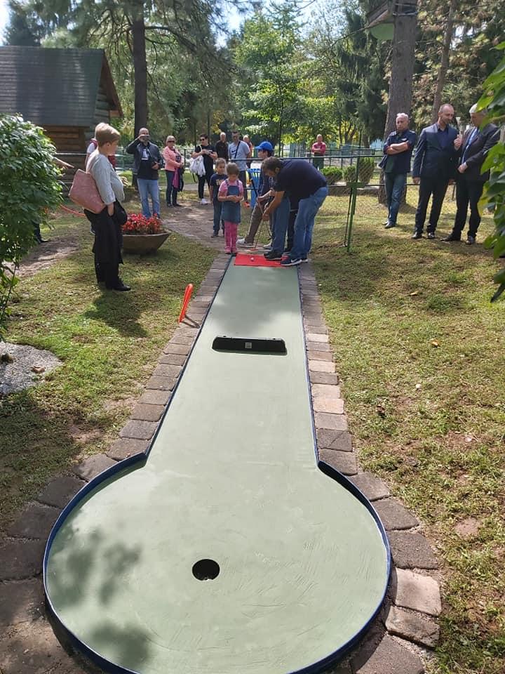 Otvorenje mini golf terena u Pionirskoj dolini - Avaz