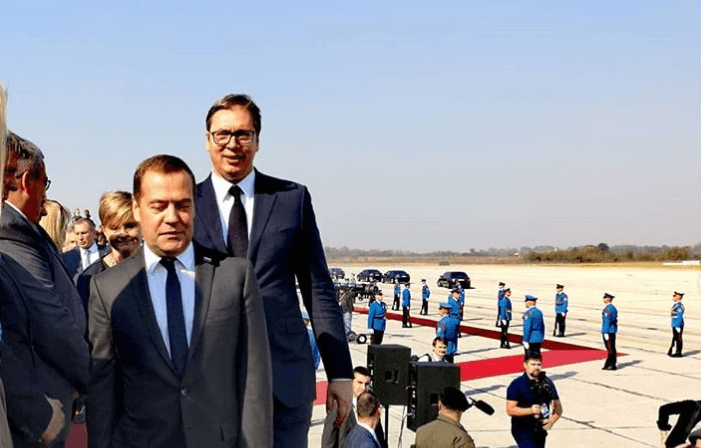 Medvedev stigao u Beograd na vojnu smotru