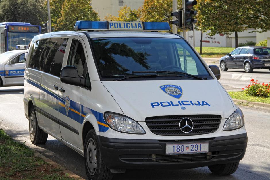 Žestok obračun zbog fatalne policajke: Fasovala otkaz jer je razdvajala svoje momke