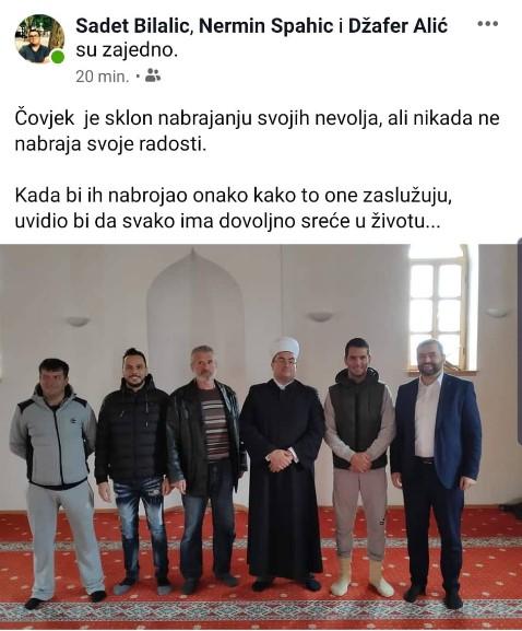 Spahić u džamiji - Avaz