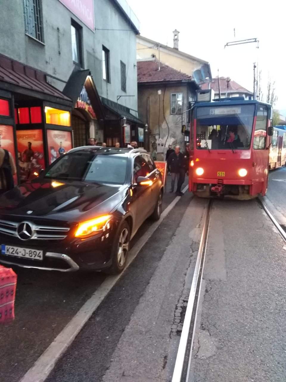 Detalj s udesa na Baščaršiji - Avaz