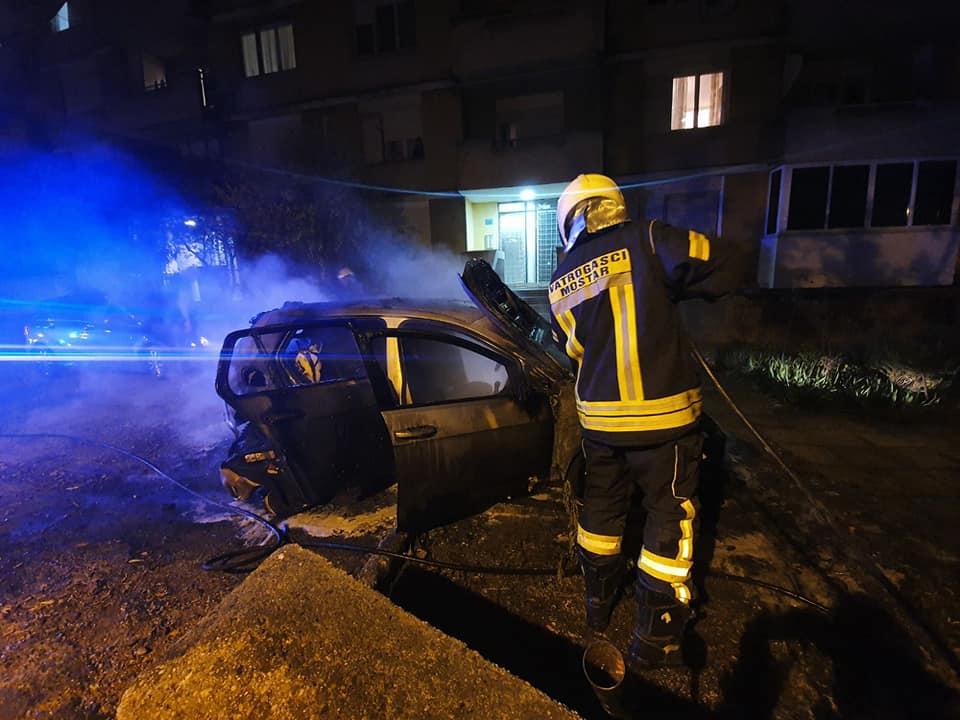 Planuo još jedan automobil u Mostaru