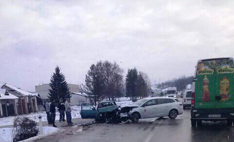 Žestok sudar kod Srebrenika: Povrijeđeno pet osoba