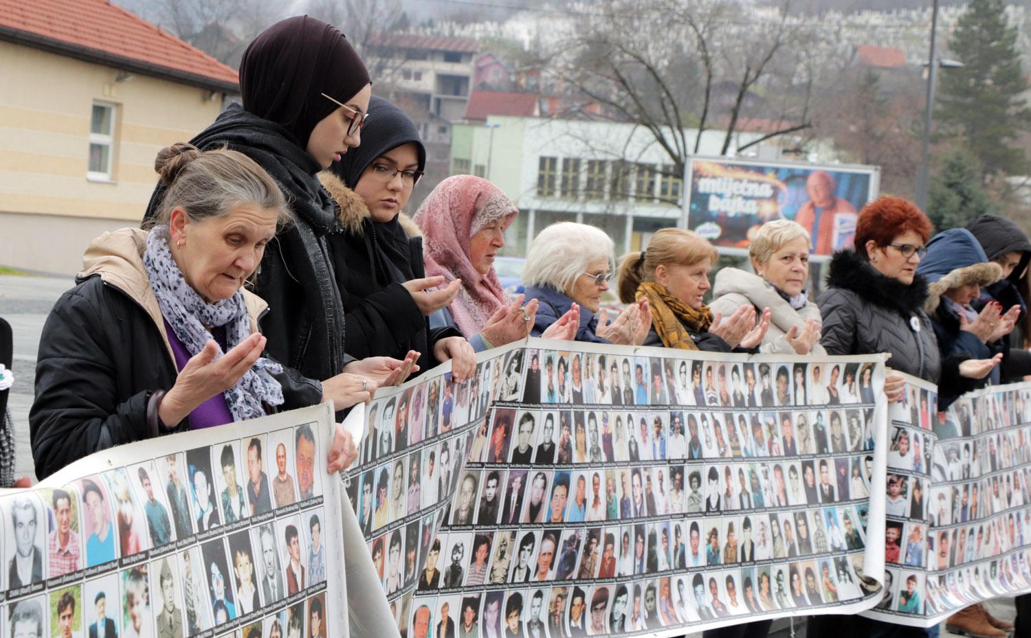 Detalj sa protesta - Avaz