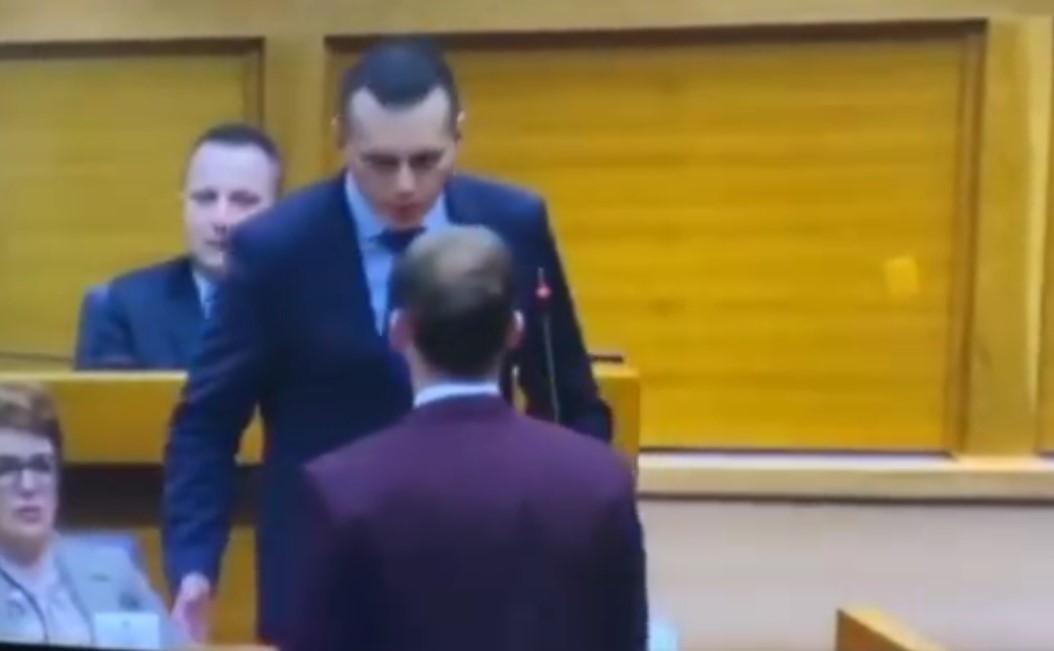 Haos u NSRS: Dragan Lukač udario Draška Stanivukovića