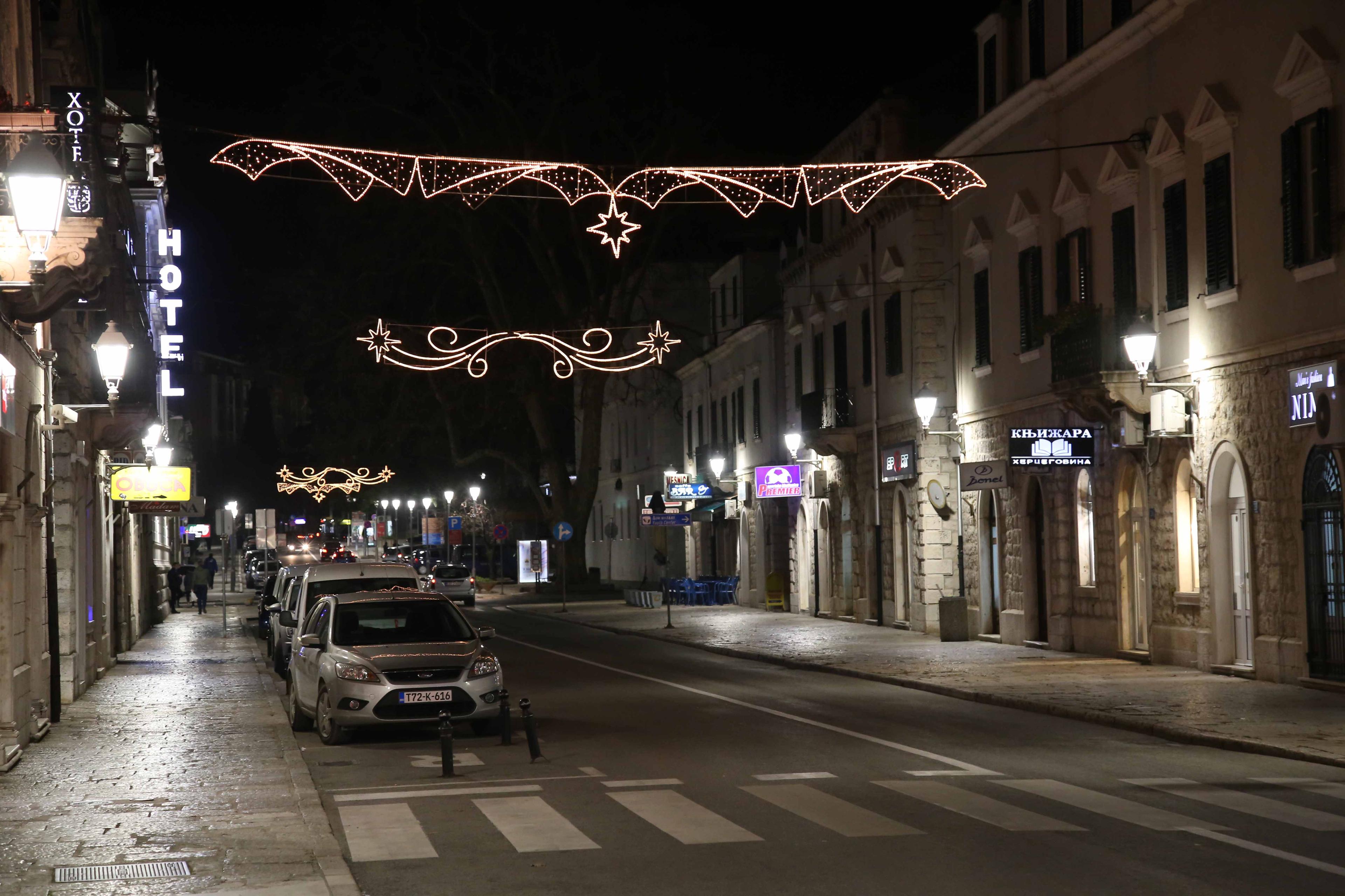 Trebinje ukrašeno kao nikad dosad, sve spremno za doček Nove godine