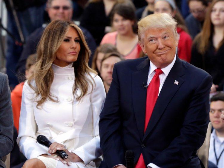 Amerikanci u šoku: Pogledajte šta je Tramp poklonio Melaniji za Božić