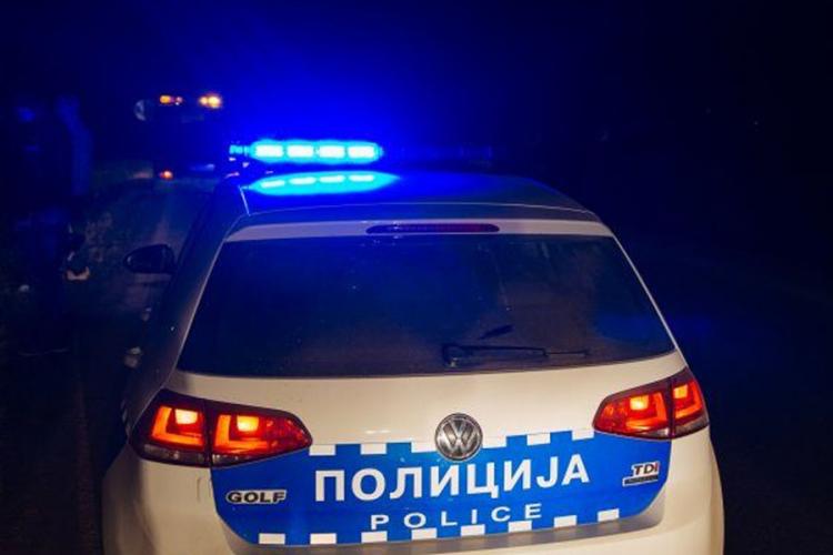 Policajci uhapsili nasilnika - Avaz