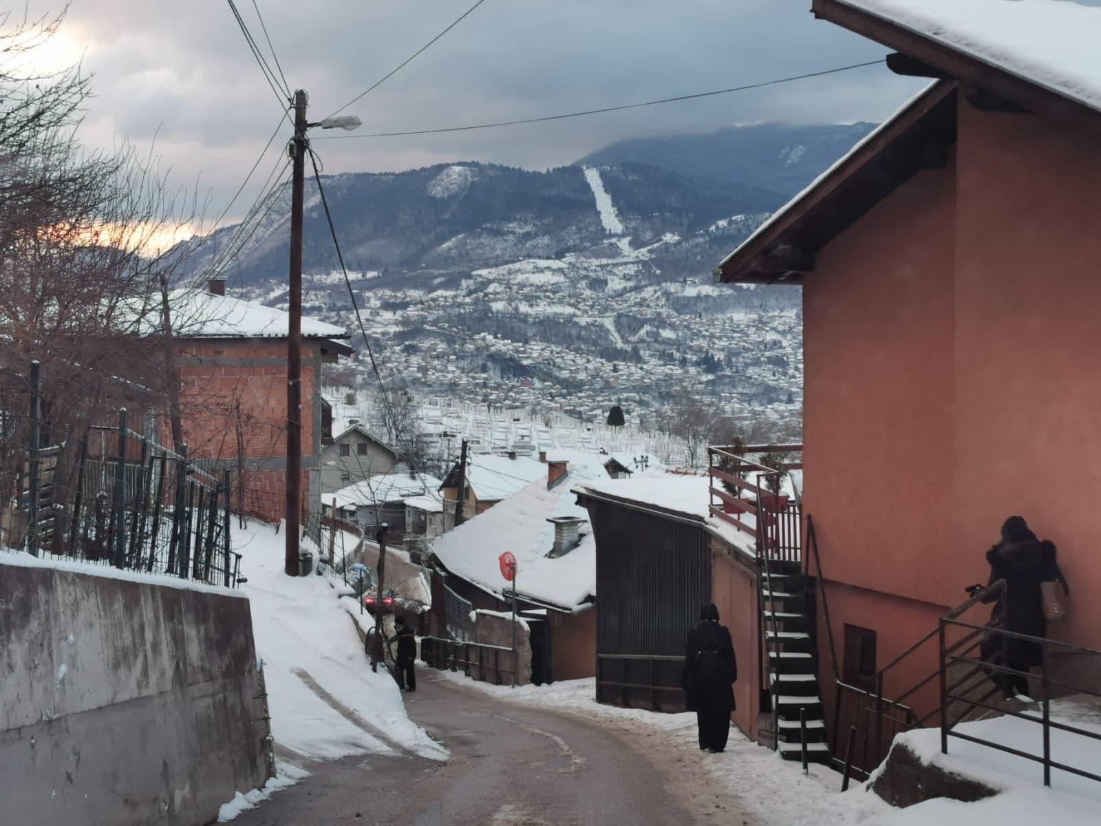 U pojedinim naslejima grtalica tek jutors prošla - Avaz