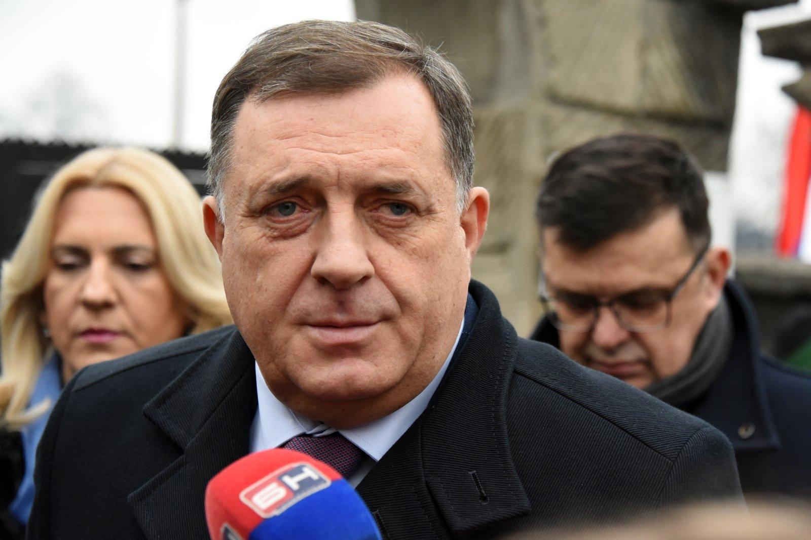 Dodik: Srbi imaju dvije države - Avaz