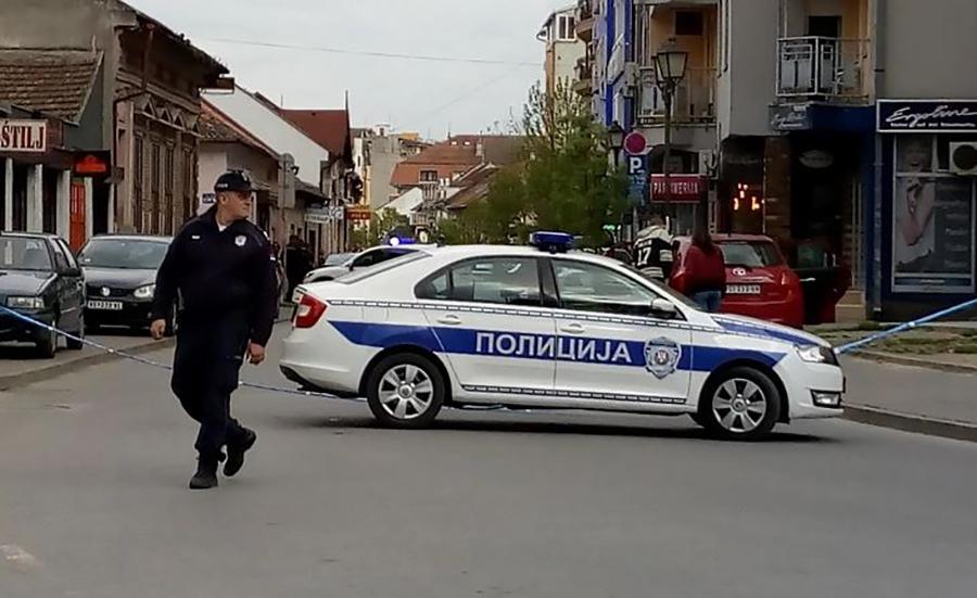 Mašina za mljevenje zemlje uhvatila odjeću i uvukla čovjeka u bubanj