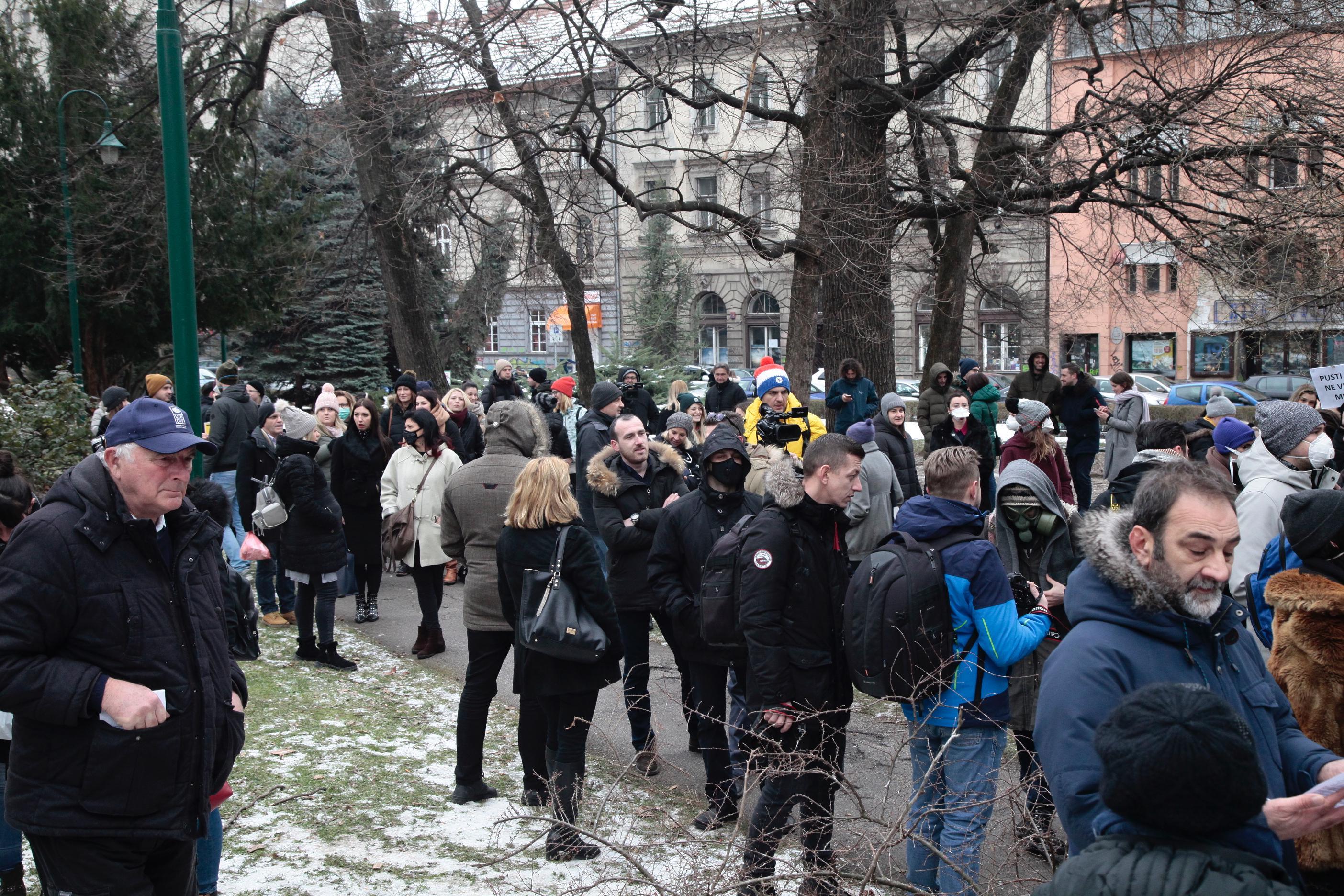 s DANAŠNJIH PROTESTA - Avaz