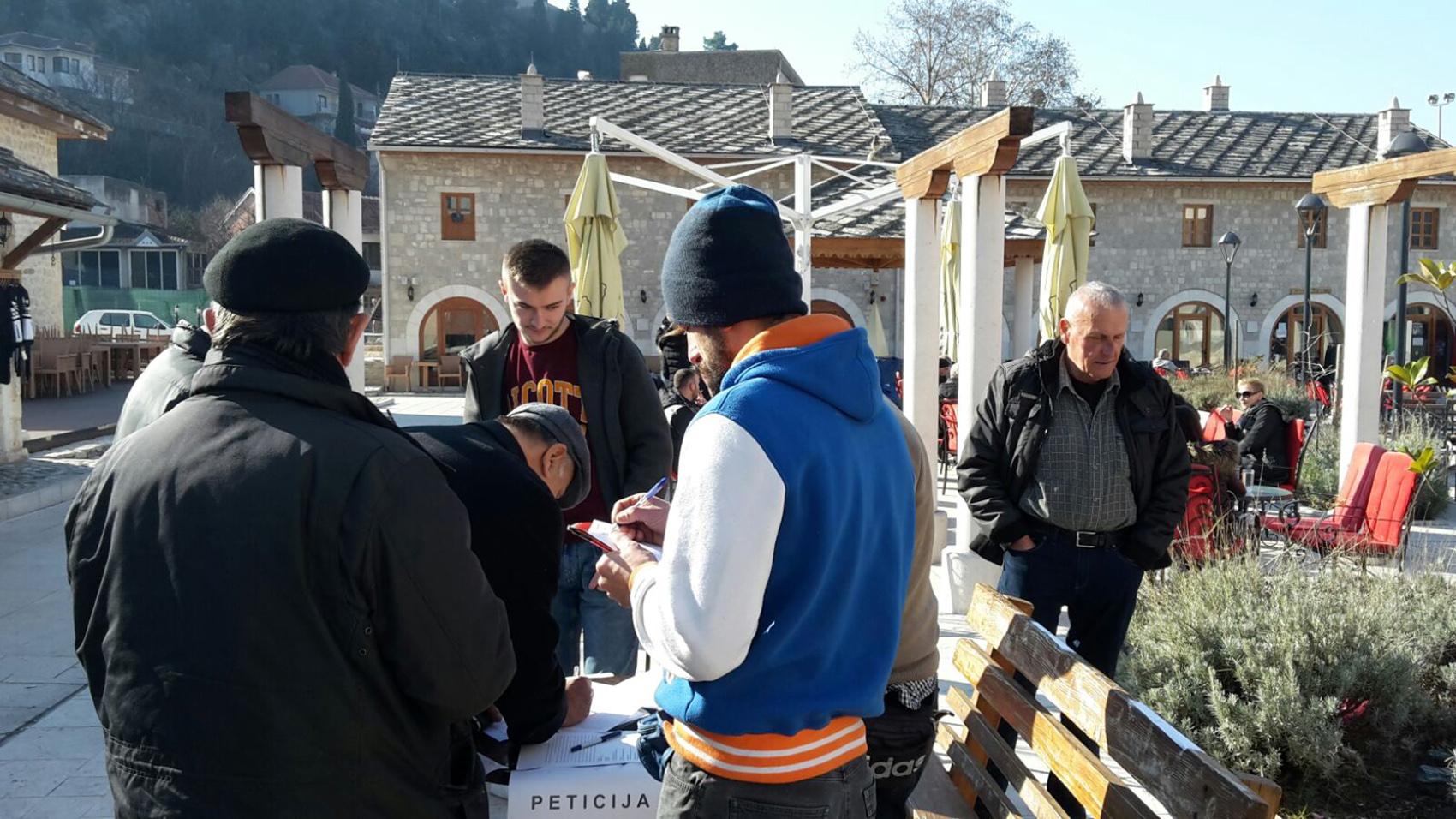 Potpisivanje peticije u Stocu - Avaz