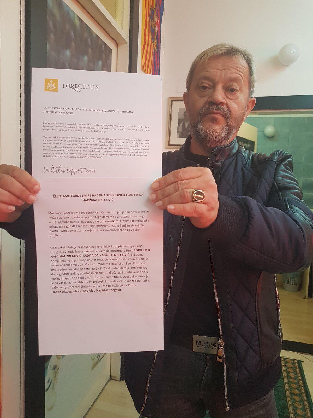 Emir Hadžihafizbegović sa certifikatom - Avaz