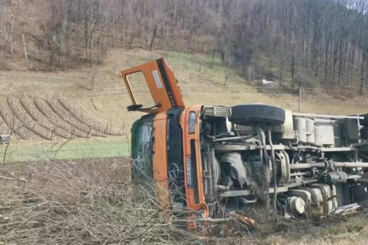 Uzrok nesreće kvar na kamionu - Avaz