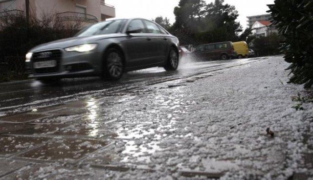 Vozači oprez: Zbog niskih temperatura moguću poledica