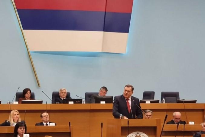 Dodik: Ne predlažem nikakve luđačke stvari, nego realne