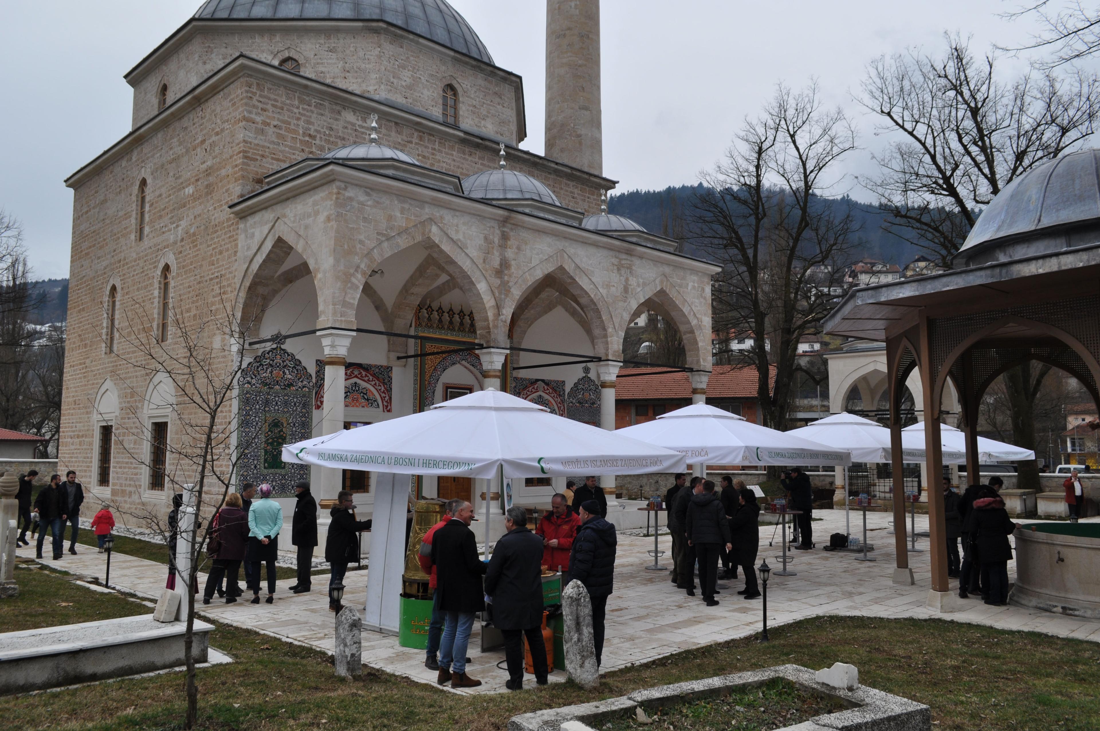 Dan nezavisnosti u Aladža džamiji u Foči - Avaz