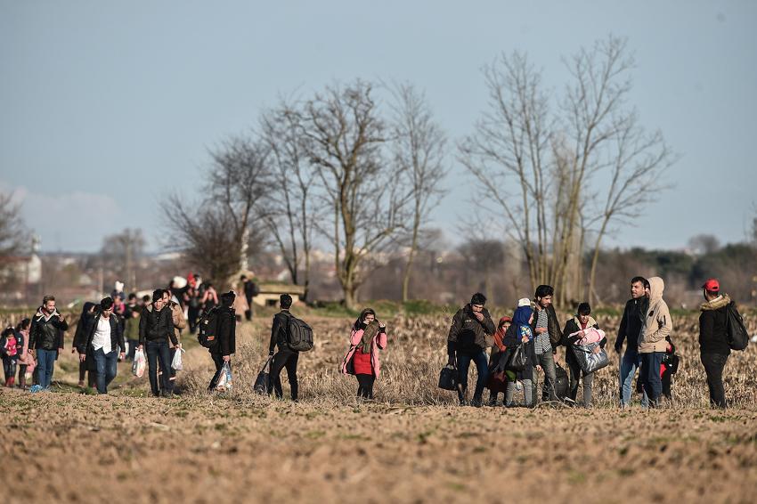 esetine hiljada migranta pokušava ući u Grčku - Avaz