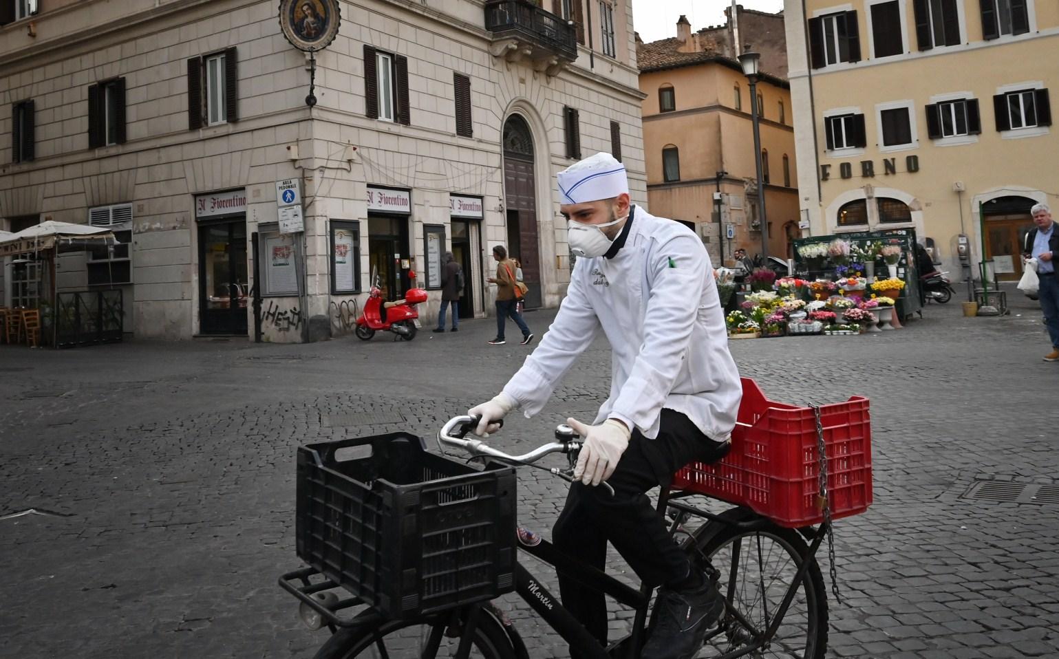 Cijela Italija u karantinu - Avaz