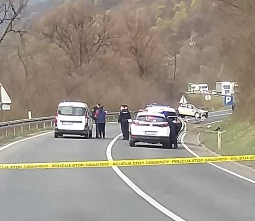 Teška nesreća kod Zenice: U slijetanju Renaulta poginula djevojka