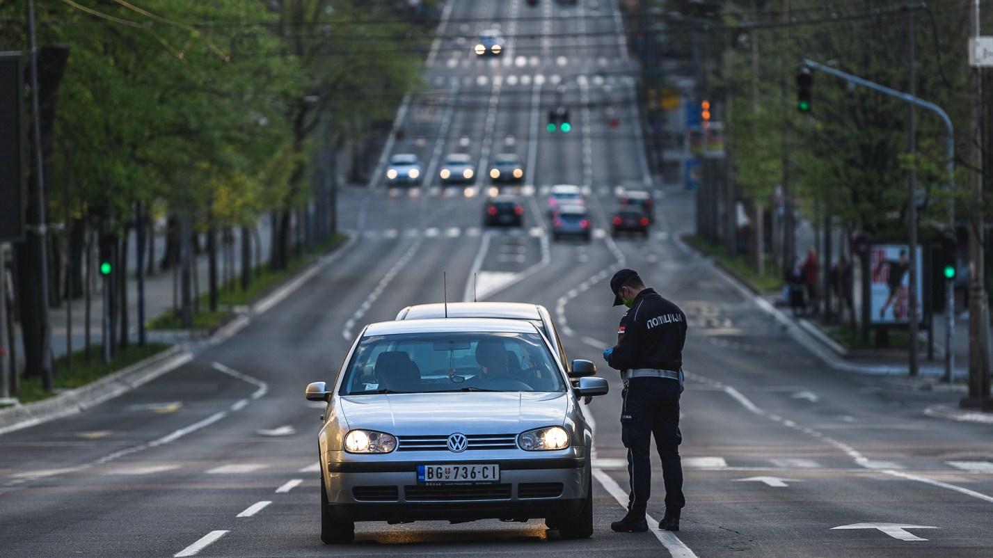 U Srbiji na snazi najduži policijski sat - Avaz