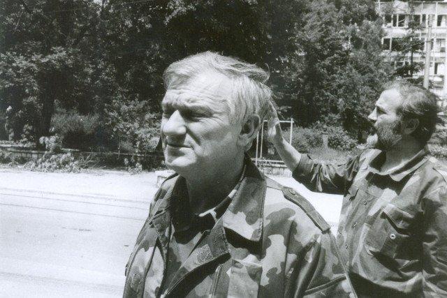 Jovan Divjak, legendarni general Armije RBiH - Avaz