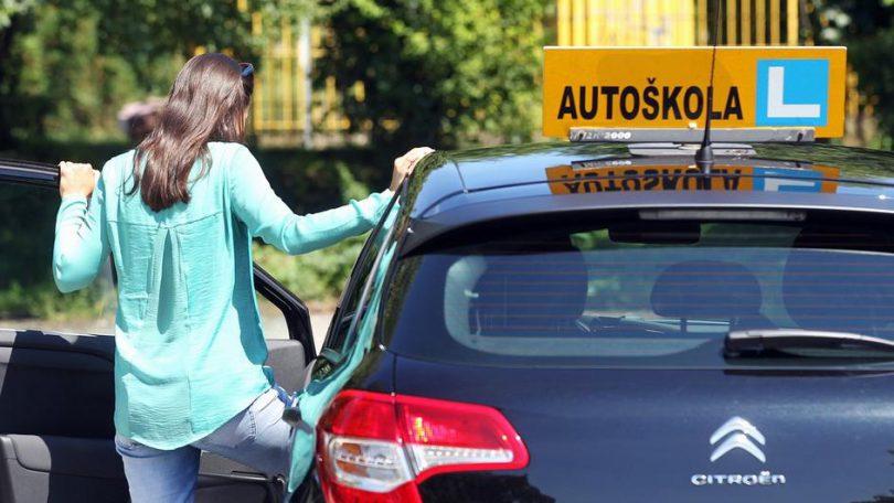 Počinju s radom i autoškole na području Kantona Sarajevo - Avaz