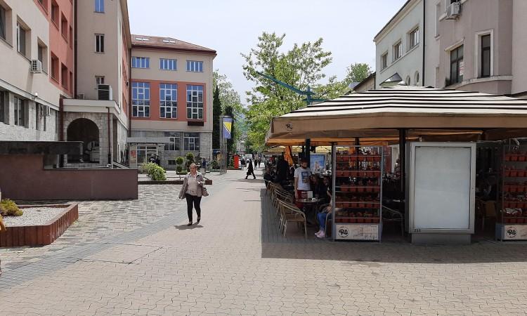 Vlada USK će isplaćivati naknadu za treće i svako naredno rođeno dijete