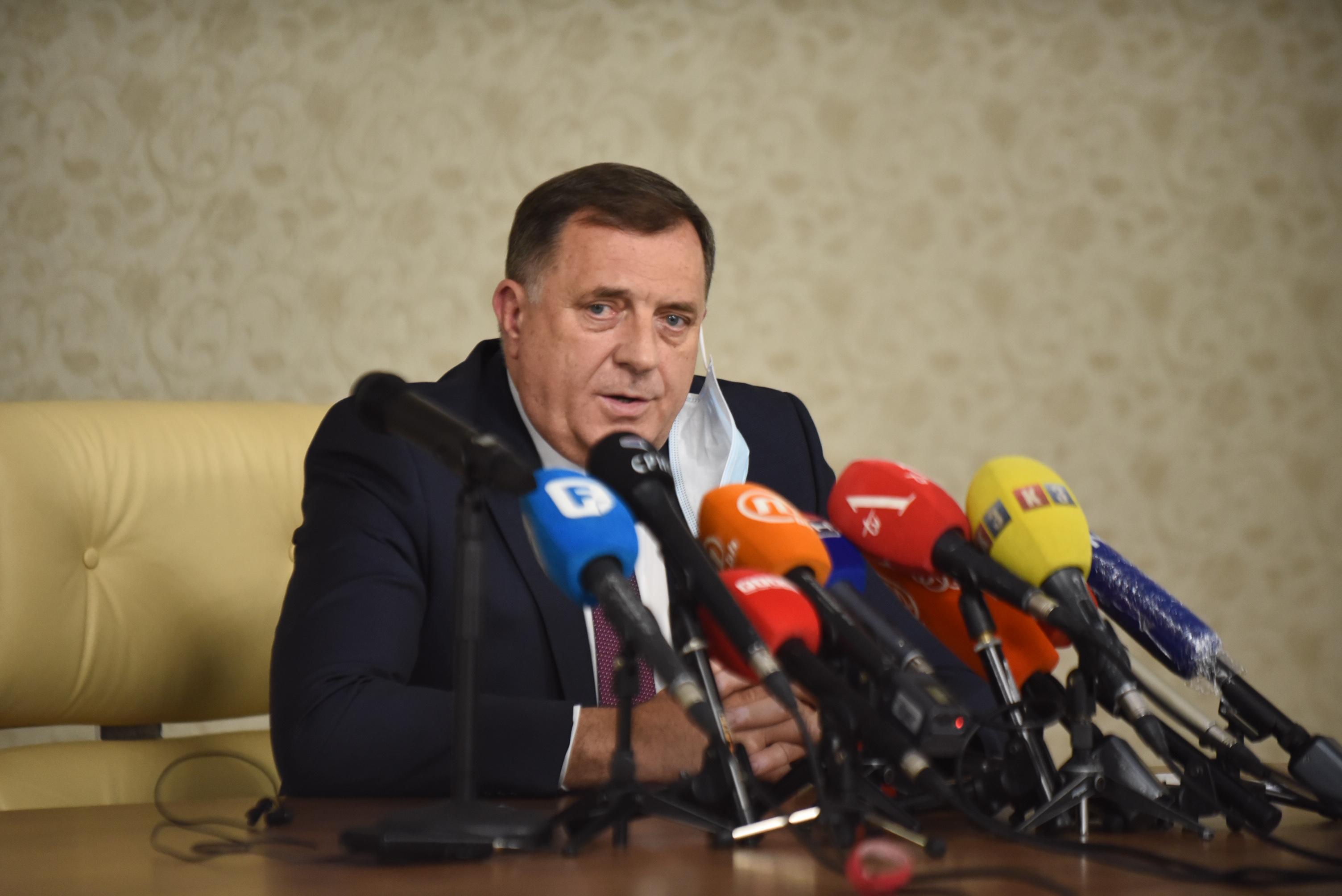 Dodik: Što se mene tiče i srpske strane u BiH, mi smo za hitnu bezuslovnu deportaciju migranata