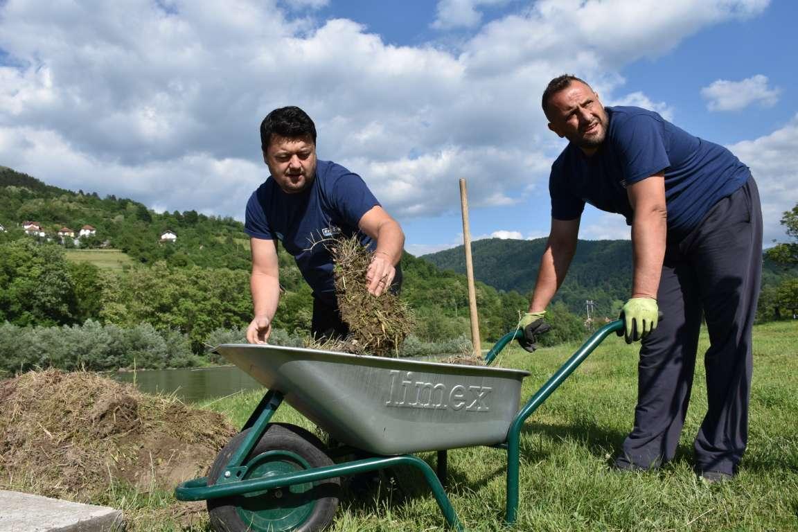 Čiste obale Drine - Avaz