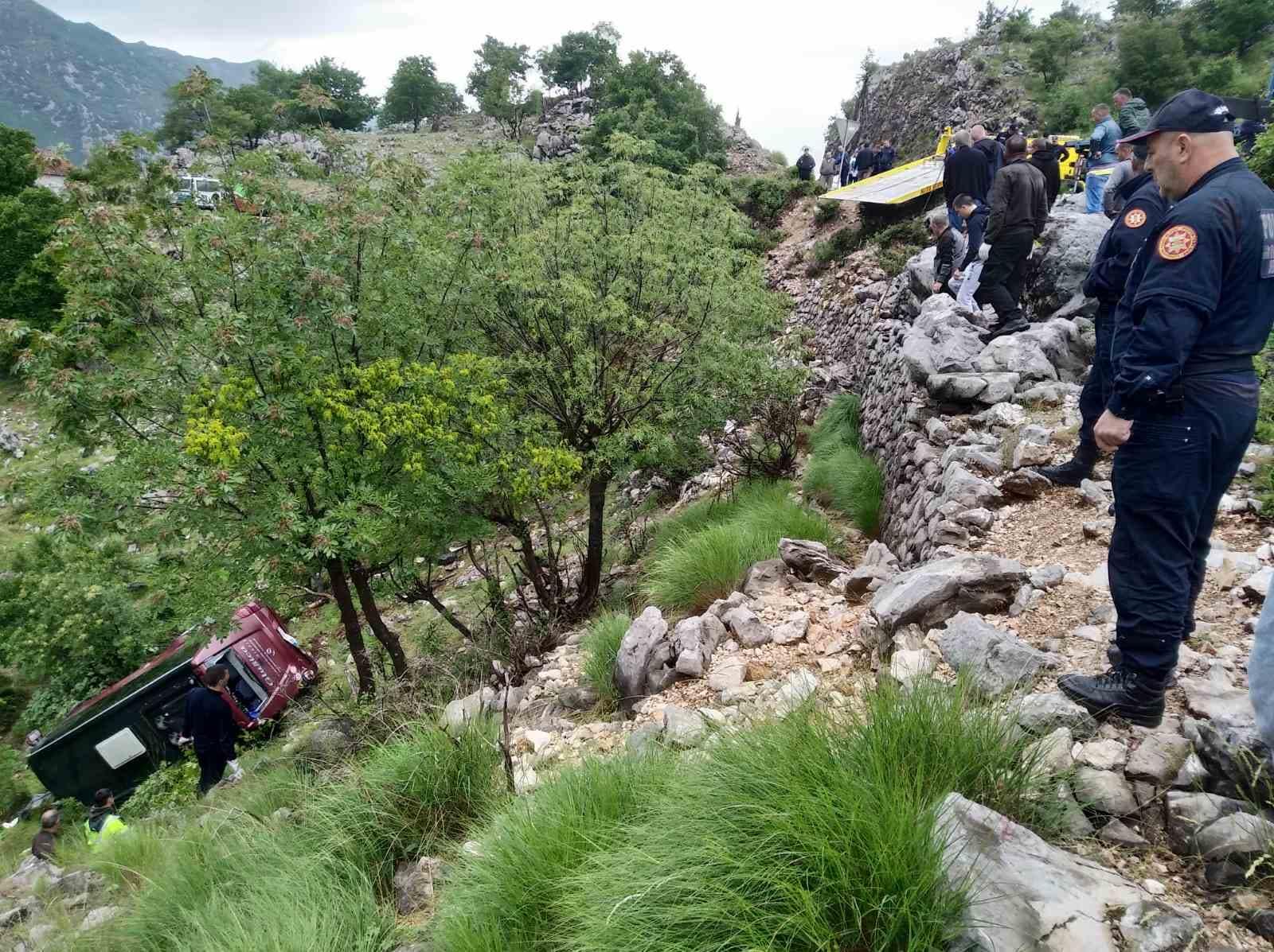 Uhapšena žena zbog sumnje da je izazvala udes na putu Podgorica - Nikšić