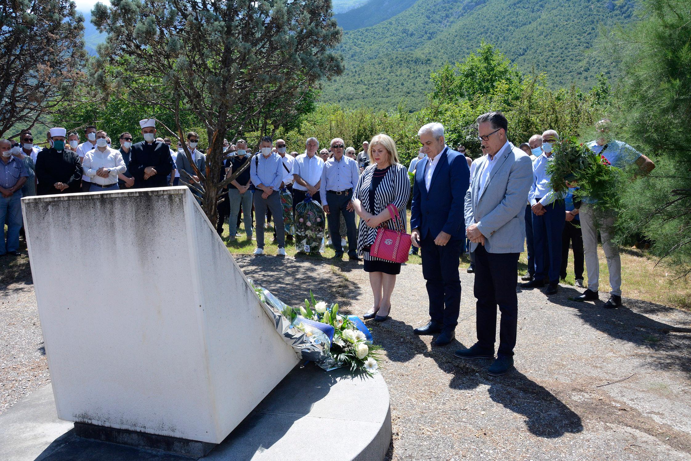 Ubijeno 114 Bošnjaka i Hrvata - Avaz